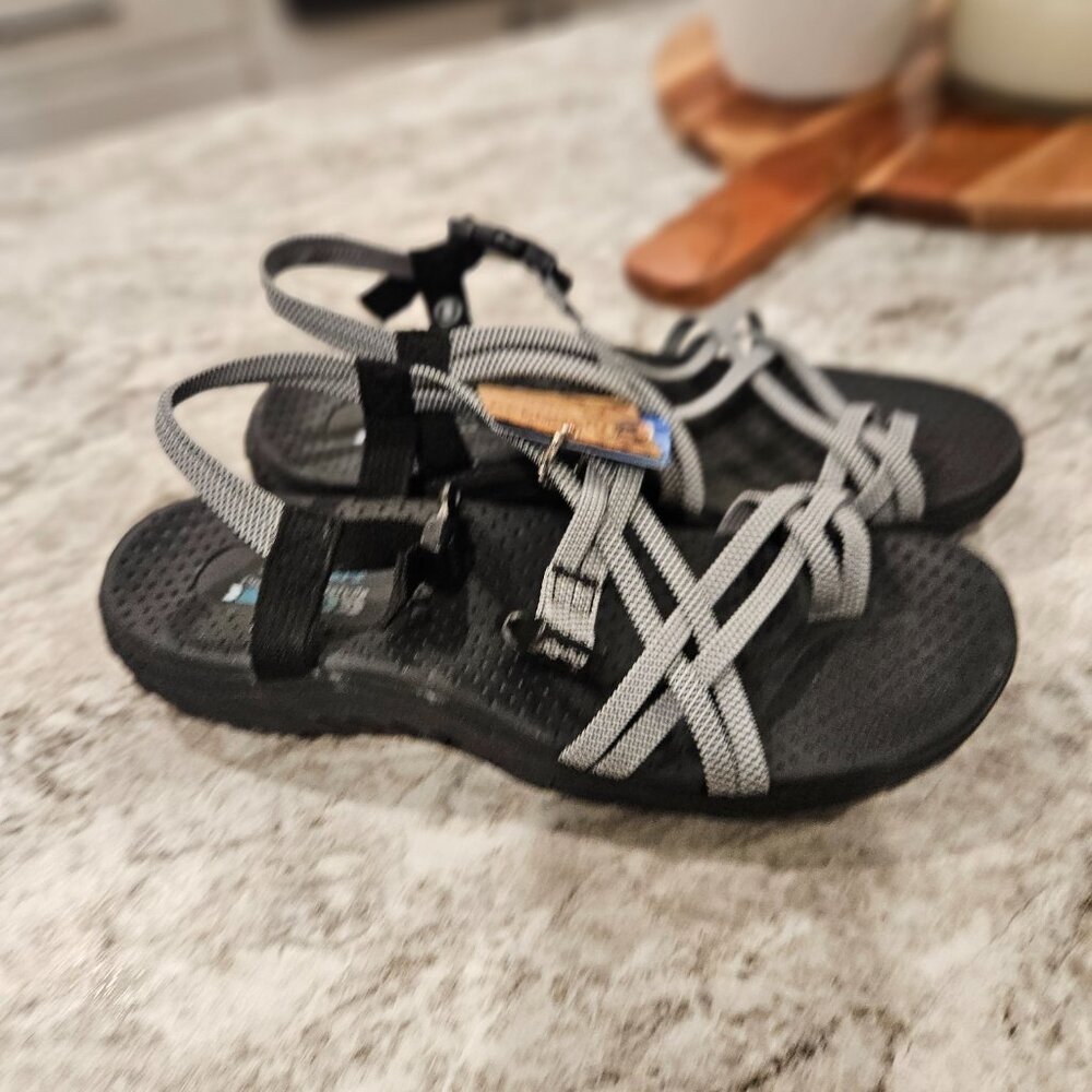 Sketchers sandals size 8 - Picture 2 of 2